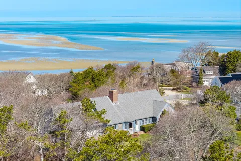 $2,000,000 | 17 Barberry Lane, Brewster, MA 02631