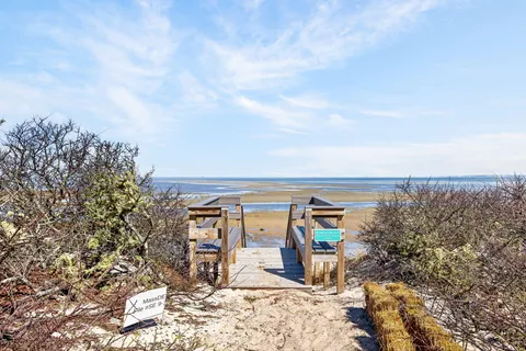 $2,000,000 | 17 Barberry Lane, Brewster, MA 02631