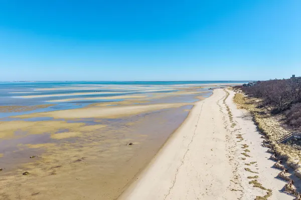 $2,000,000 | 17 Barberry Lane, Brewster, MA 02631