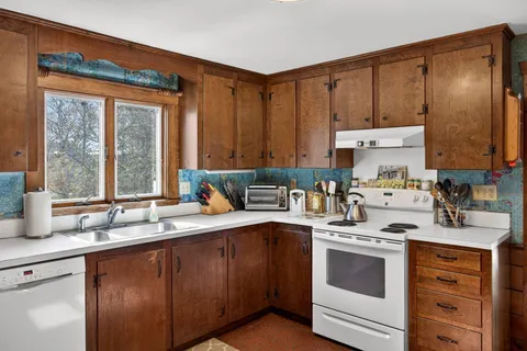 $2,000,000 | 17 Barberry Lane, Brewster, MA 02631
