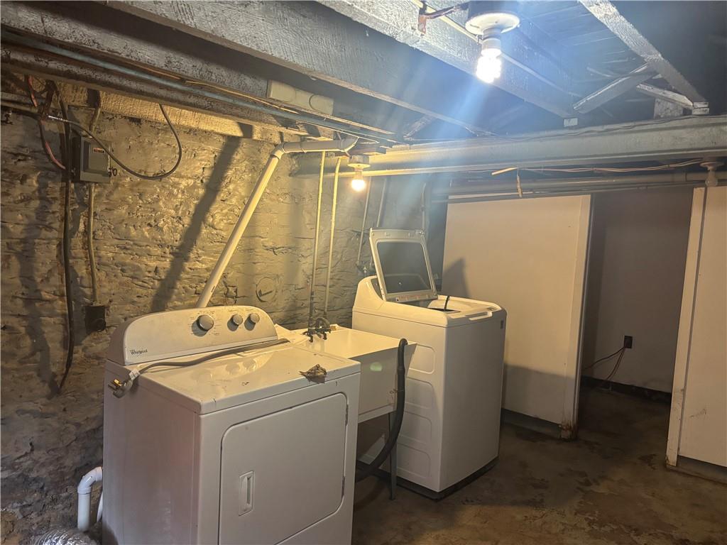 16 Oak Street Manor, PA 15665 - Photo 16 of 18 a utility room with dryer and washer