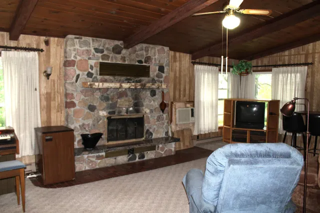$650,000 | 34497 Quiken Road, Cushing, MN 56443