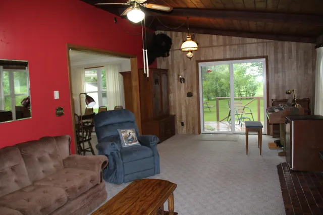 $650,000 | 34497 Quiken Road, Cushing, MN 56443