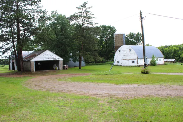 $650,000 | 34497 Quiken Road, Cushing, MN 56443