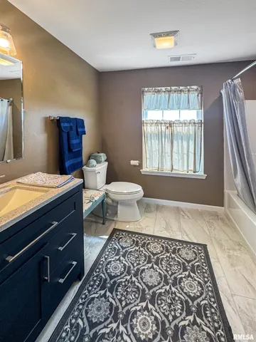 $315,000 | 613 West North Street, Mount Sterling, IL 62353