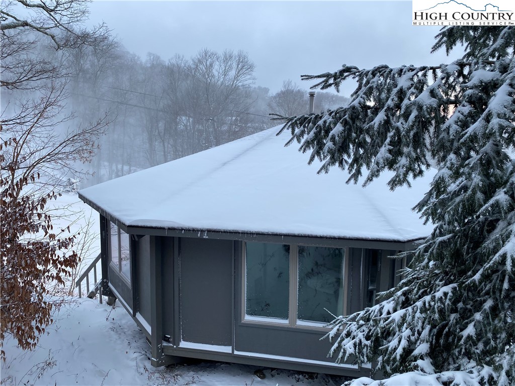 590 Briarcliff Road Sugar Mountain, NC 28604 - Photo 3 of 46