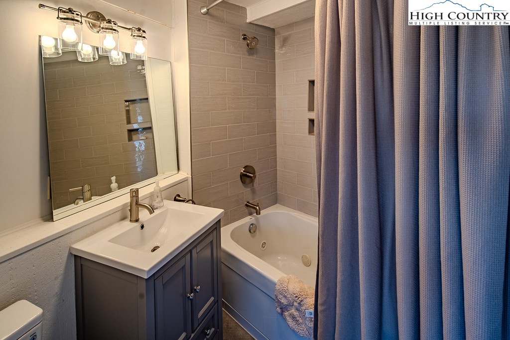 590 Briarcliff Road Sugar Mountain, NC 28604 - Photo 31 of 46