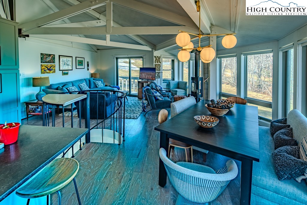 590 Briarcliff Road Sugar Mountain, NC 28604 - Photo 6 of 46