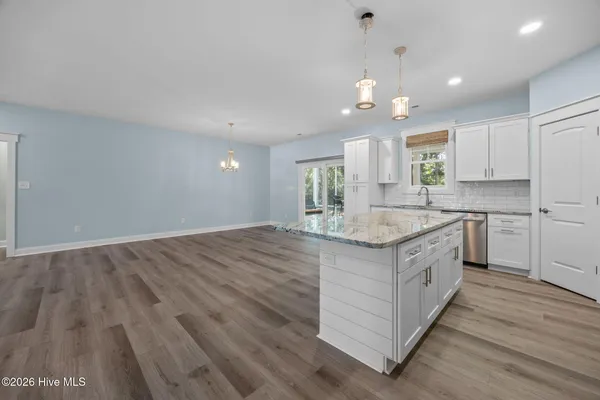$849,900 | 309 Pine Knoll Circle, Pine Knoll Shores, NC 28512