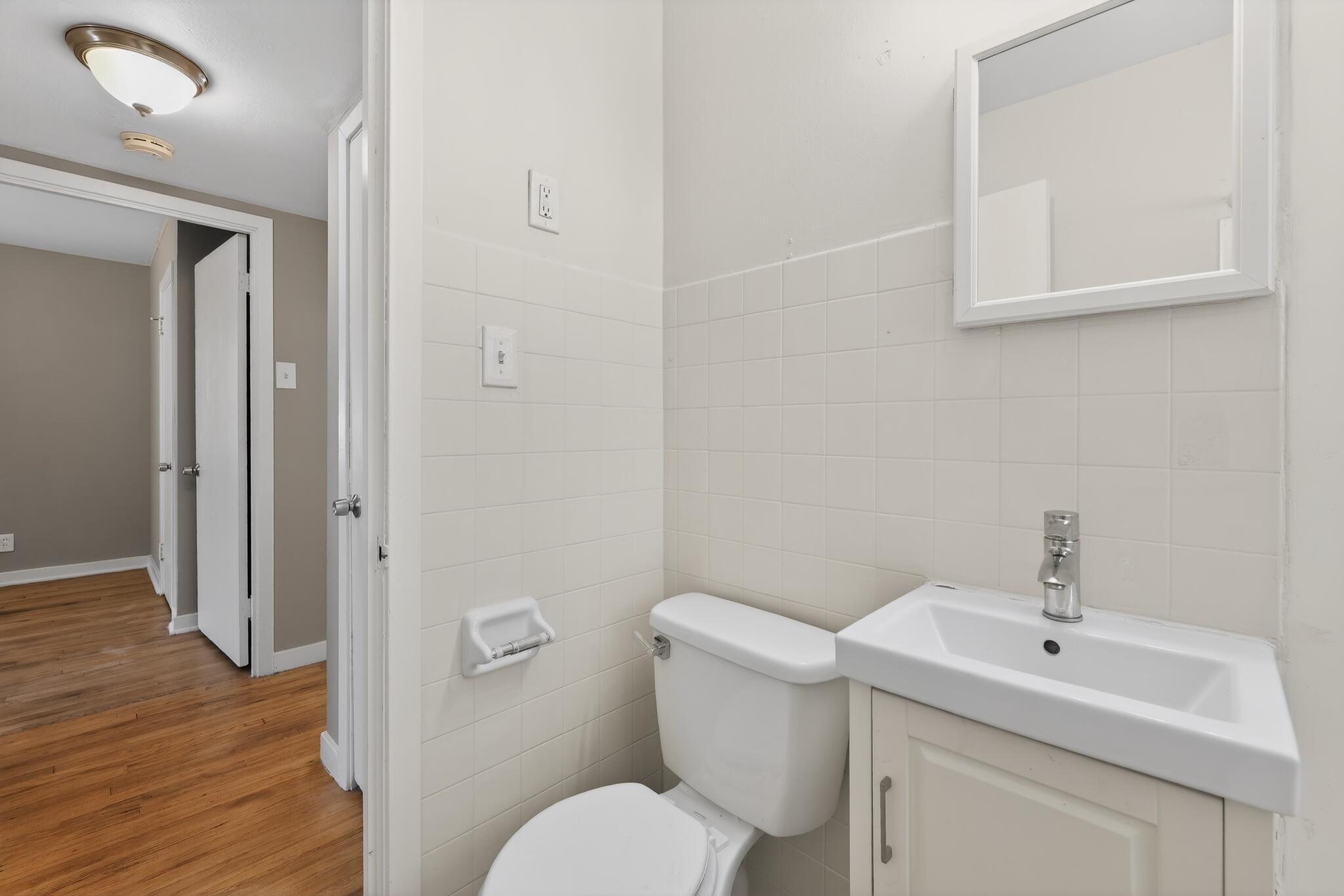 5823 North 36th Street Milwaukee, WI 53209 - Photo 27 of 31 27_5823_N_36th_St-Bathroom-9919