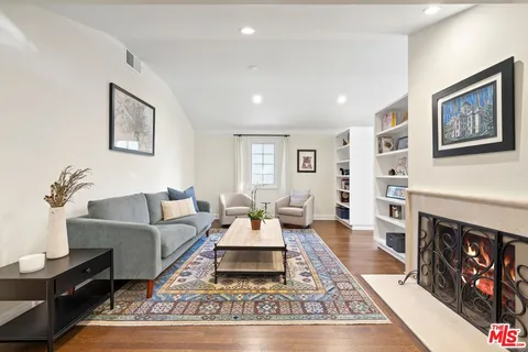 $1,699,000 | 2724 Westwood Boulevard, Los Angeles, CA 90064