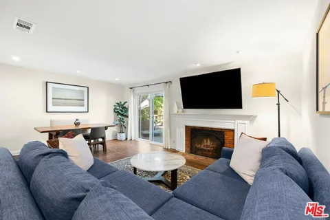 $1,699,000 | 2724 Westwood Boulevard, Los Angeles, CA 90064