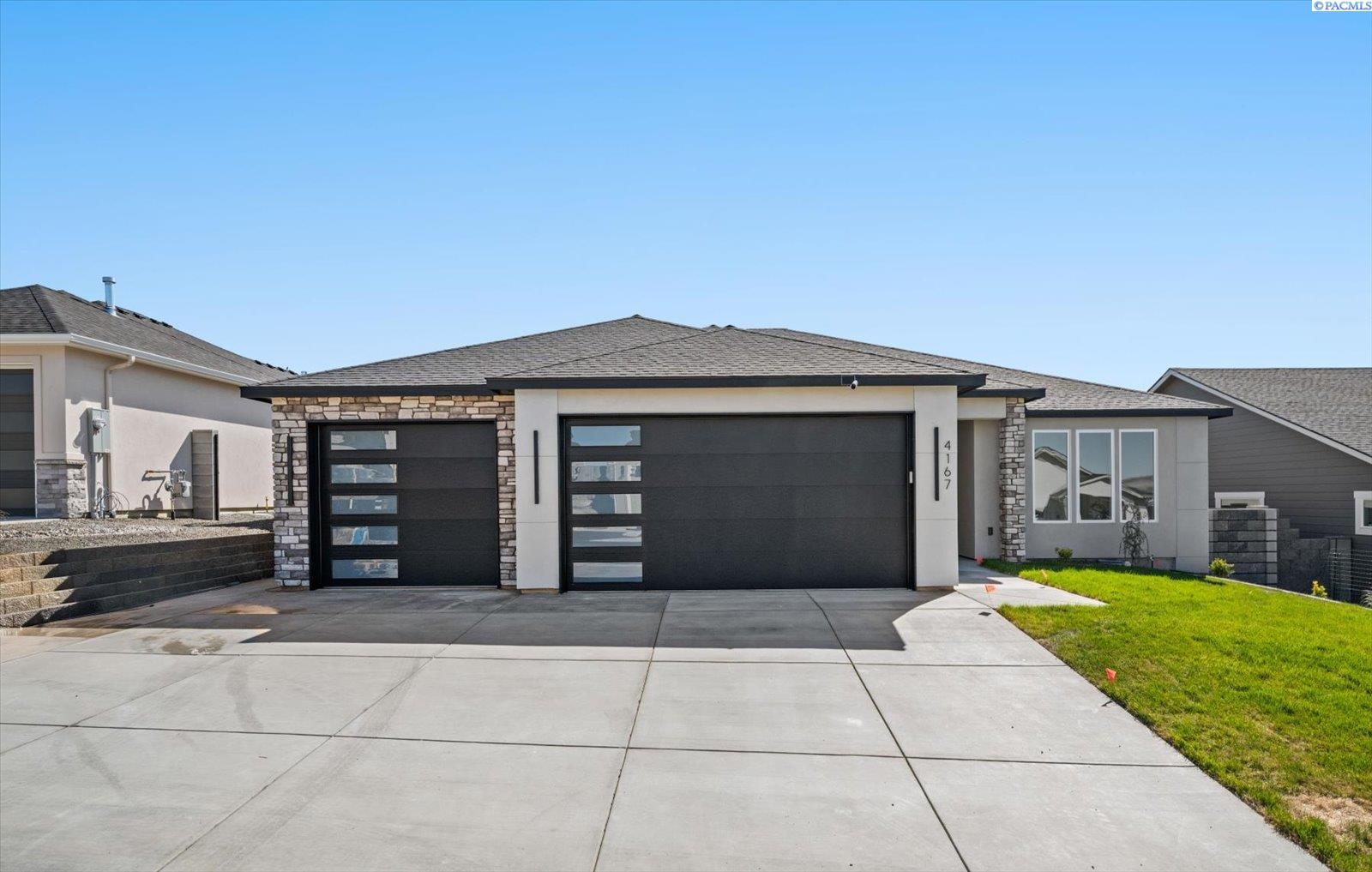 4167 North Clover Road Richland, WA 99352 - Photo 2 of 38 Gallery Image 2