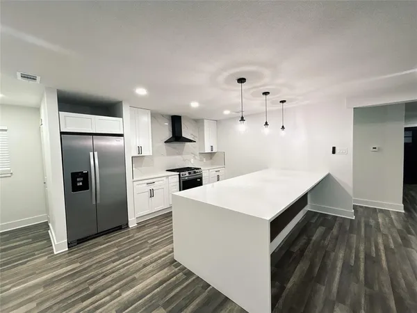 $2,300 | 2800 Sadler Avenue, Fort Worth, TX 76133