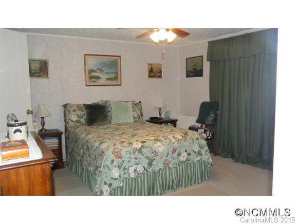 135 Fleming Drive Rutherfordton, NC 28139 - Photo 9 of 15 Gallery Image 9