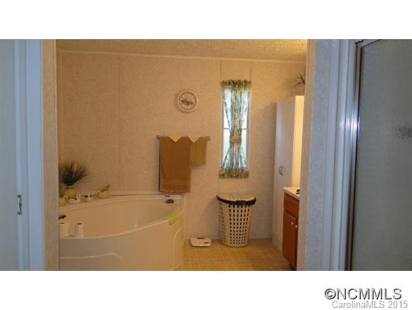 135 Fleming Drive Rutherfordton, NC 28139 - Photo 10 of 15 Gallery Image 10