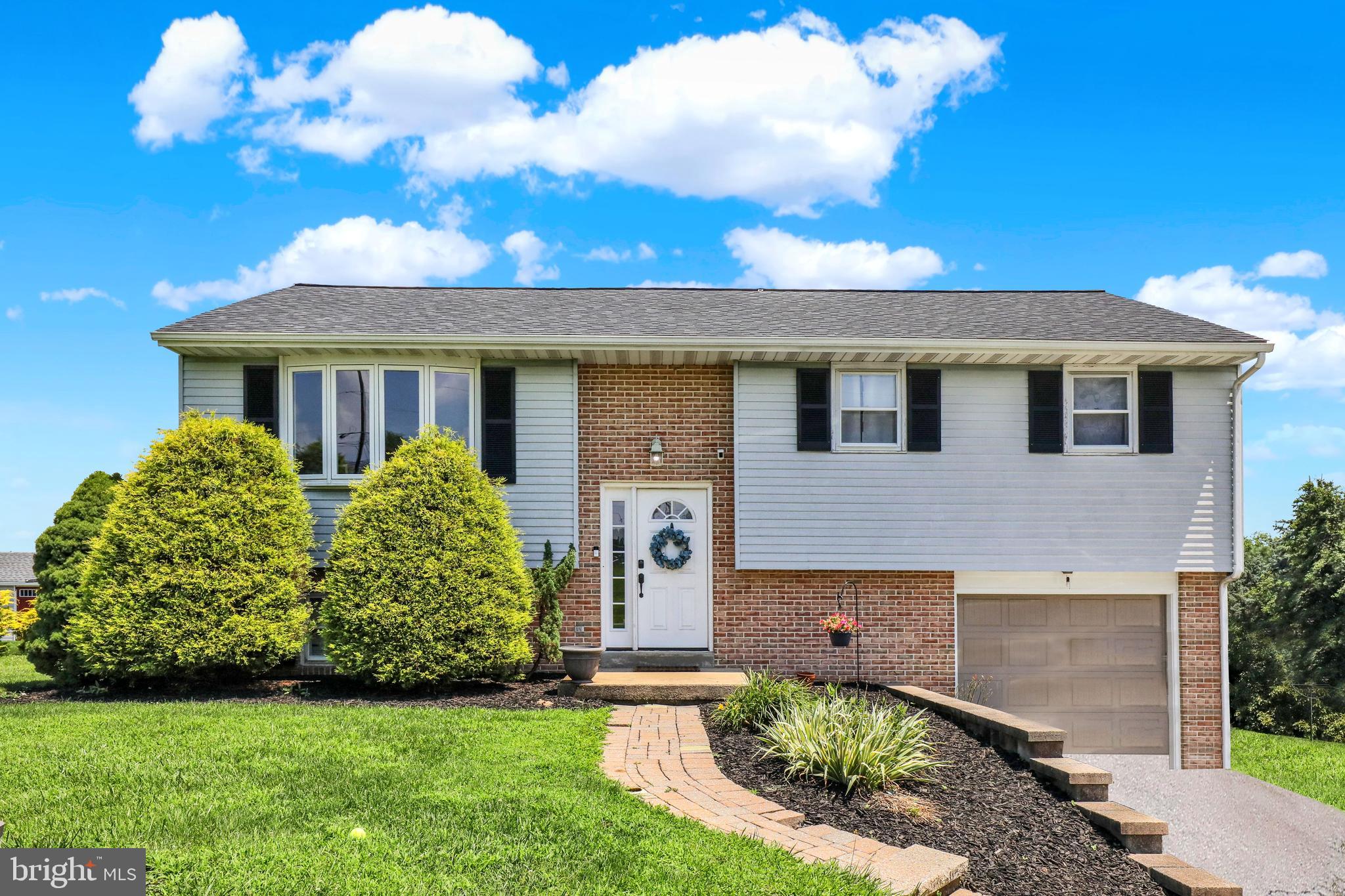 73 Sleepy Hollow Road Lititz, PA 17543 - Photo 1 of 21