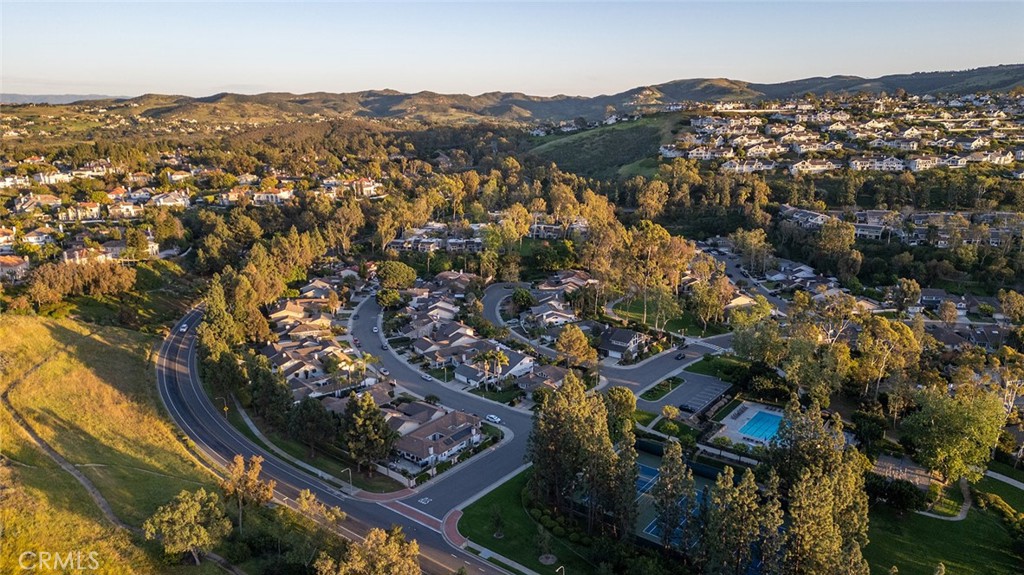 17 Rippling Streme Irvine, CA 92603 - Photo 47 of 60 Gallery Image 47