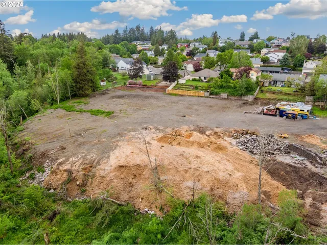 $399,900 | 2511 South Troutdale Road, Troutdale, OR 97060