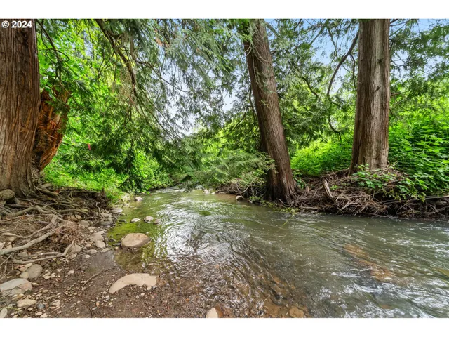 $399,900 | 2511 South Troutdale Road, Troutdale, OR 97060