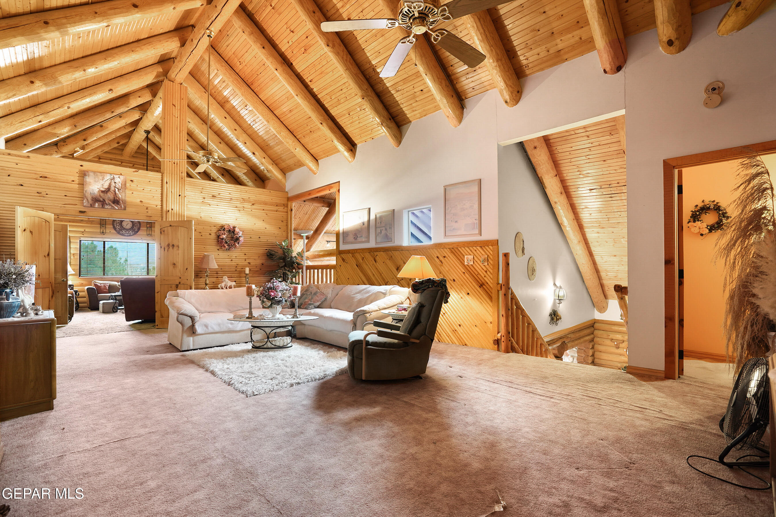 1100 Vinton Road Anthony, TX 79821 - Photo 31 of 83 a living room with furniture and a flat screen tv