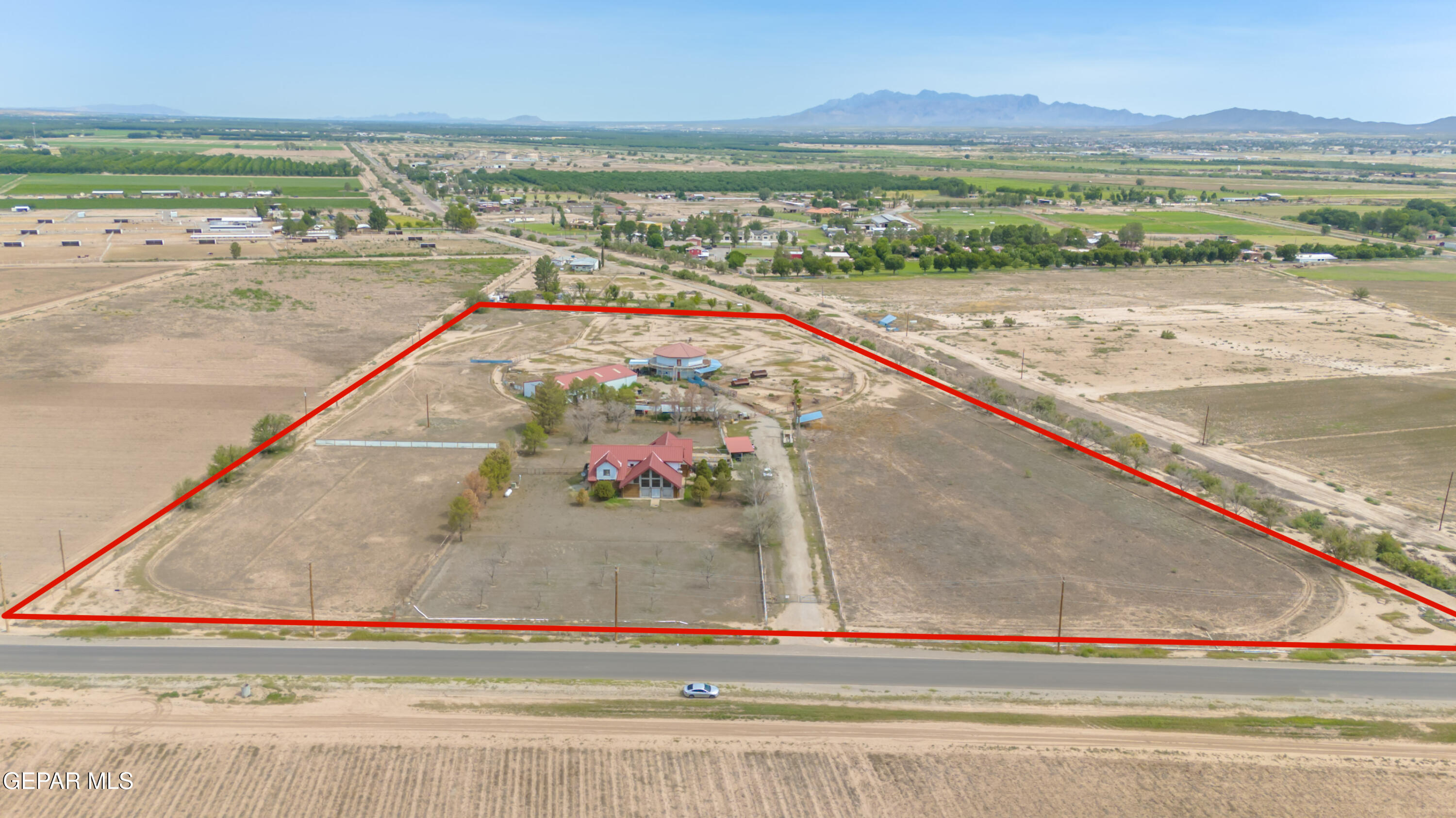 1100 Vinton Road Anthony, TX 79821 - Photo 4 of 83 S. Vinton Drone