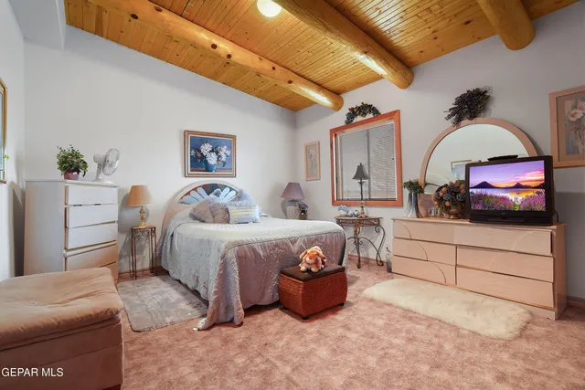 $1,630,000 | 1100 Vinton Road, Anthony, TX 79821