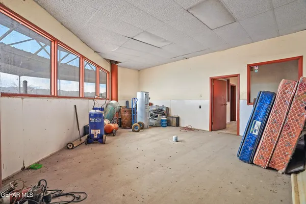 $1,630,000 | 1100 Vinton Road, Anthony, TX 79821