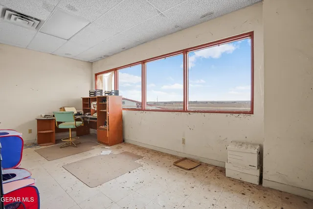 $1,630,000 | 1100 Vinton Road, Anthony, TX 79821