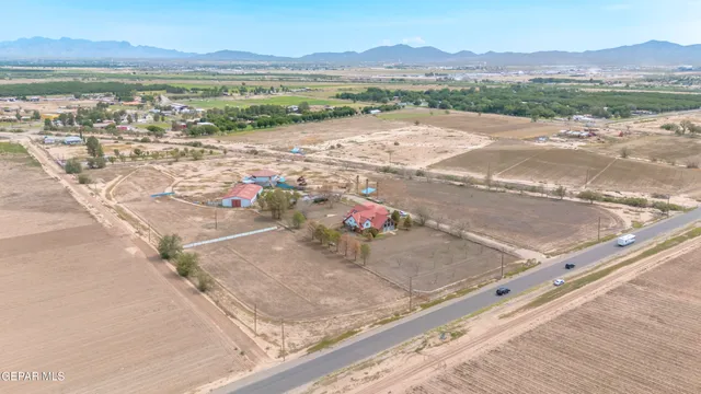 $1,630,000 | 1100 Vinton Road, Anthony, TX 79821