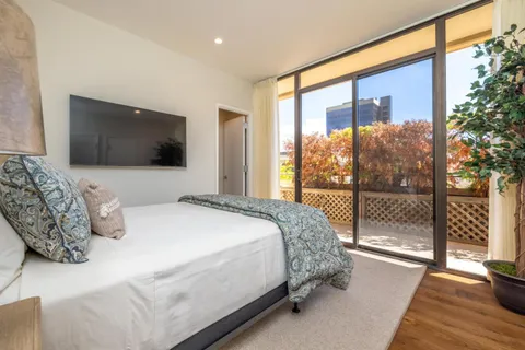 $1,500,000 | 20 West 3rd Avenue, Unit 202, San Mateo, CA 94402