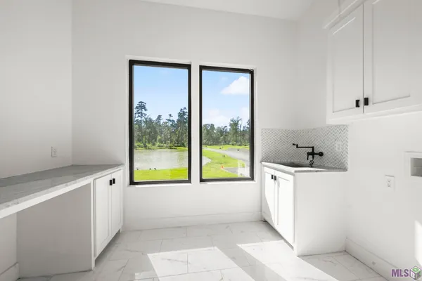 $6,000 | 9825 Fawn Vw Drive, Baton Rouge, LA 70817