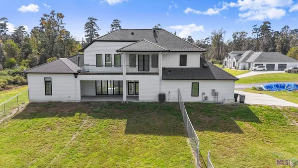 $6,000 | 9825 Fawn Vw Drive, Baton Rouge, LA 70817