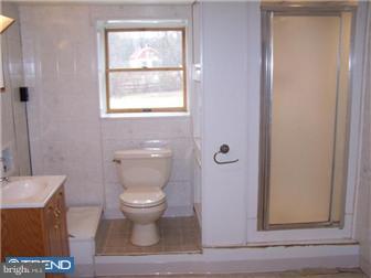 1528 Temple Road Pottstown, PA 19465 - Photo 10 of 12 Bathroom