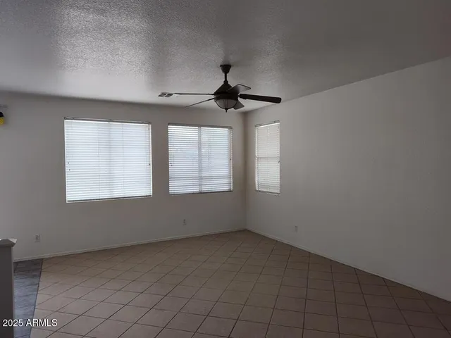 $2,300 | 10378 West Monte Vista Road, Avondale, AZ 85392