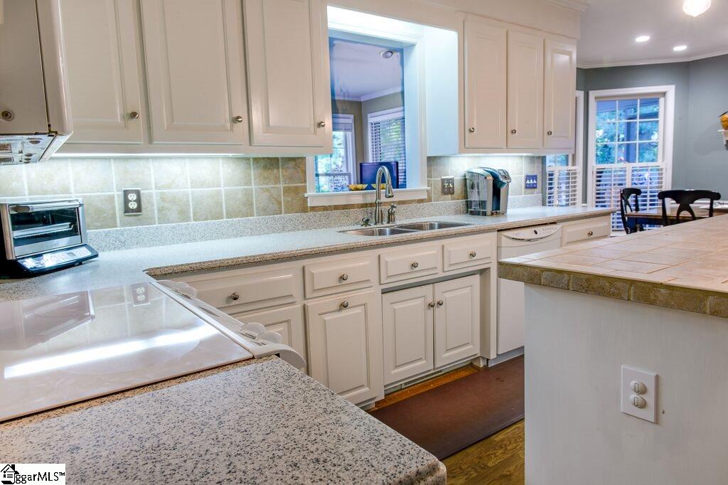 302 Sugar Mill Road Greer, SC 29650 - Photo 13 of 35 Gallery Image 13