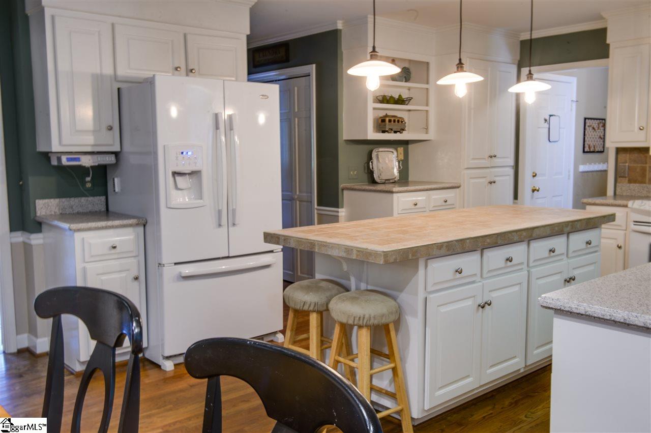 302 Sugar Mill Road Greer, SC 29650 - Photo 14 of 35 Gallery Image 14