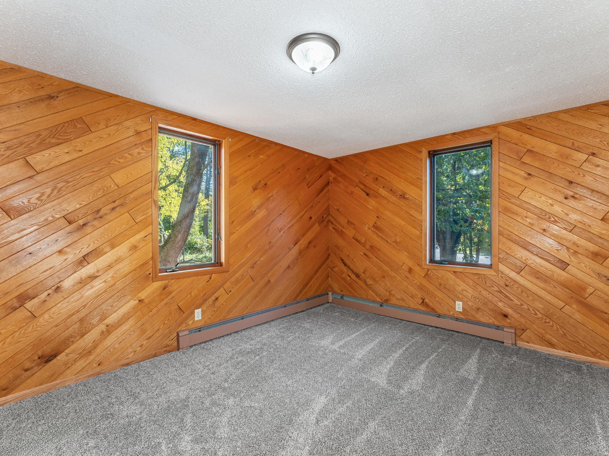 1115 Iverson Street Rhinelander, WI 54501 - Photo 12 of 32 Gallery Image 12