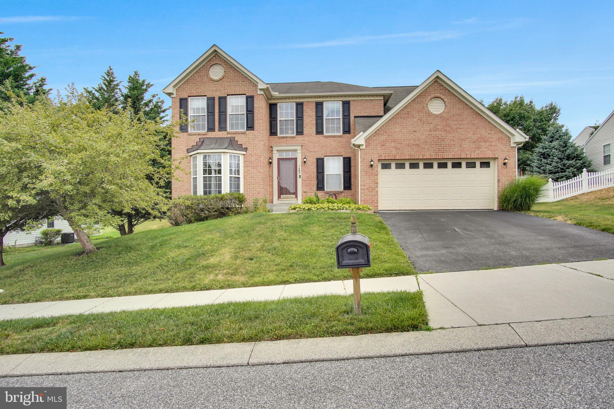 7485 Seneca Ridge Drive York, PA 17403 - Photo 2 of 40