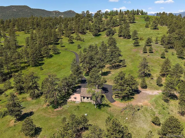 a view of a garden with a lake