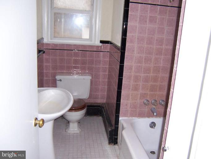 7570 Quaker Neck Road Chestertown, MD 21620 - Photo 3 of 5 BATHROOM