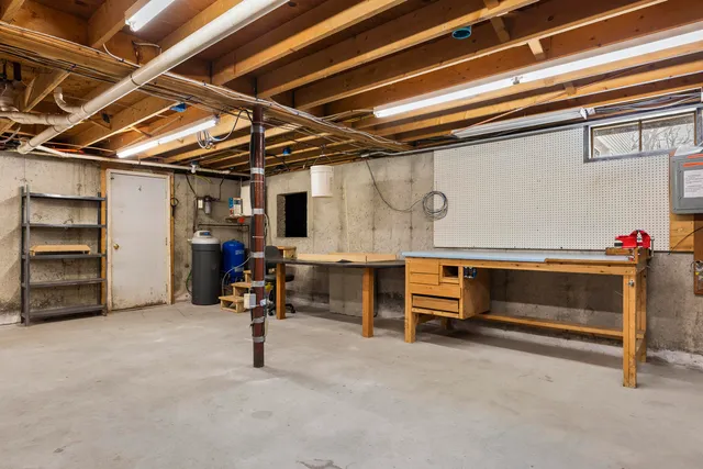 $530,000 | 21 Windy Way, Waterboro, ME 04087