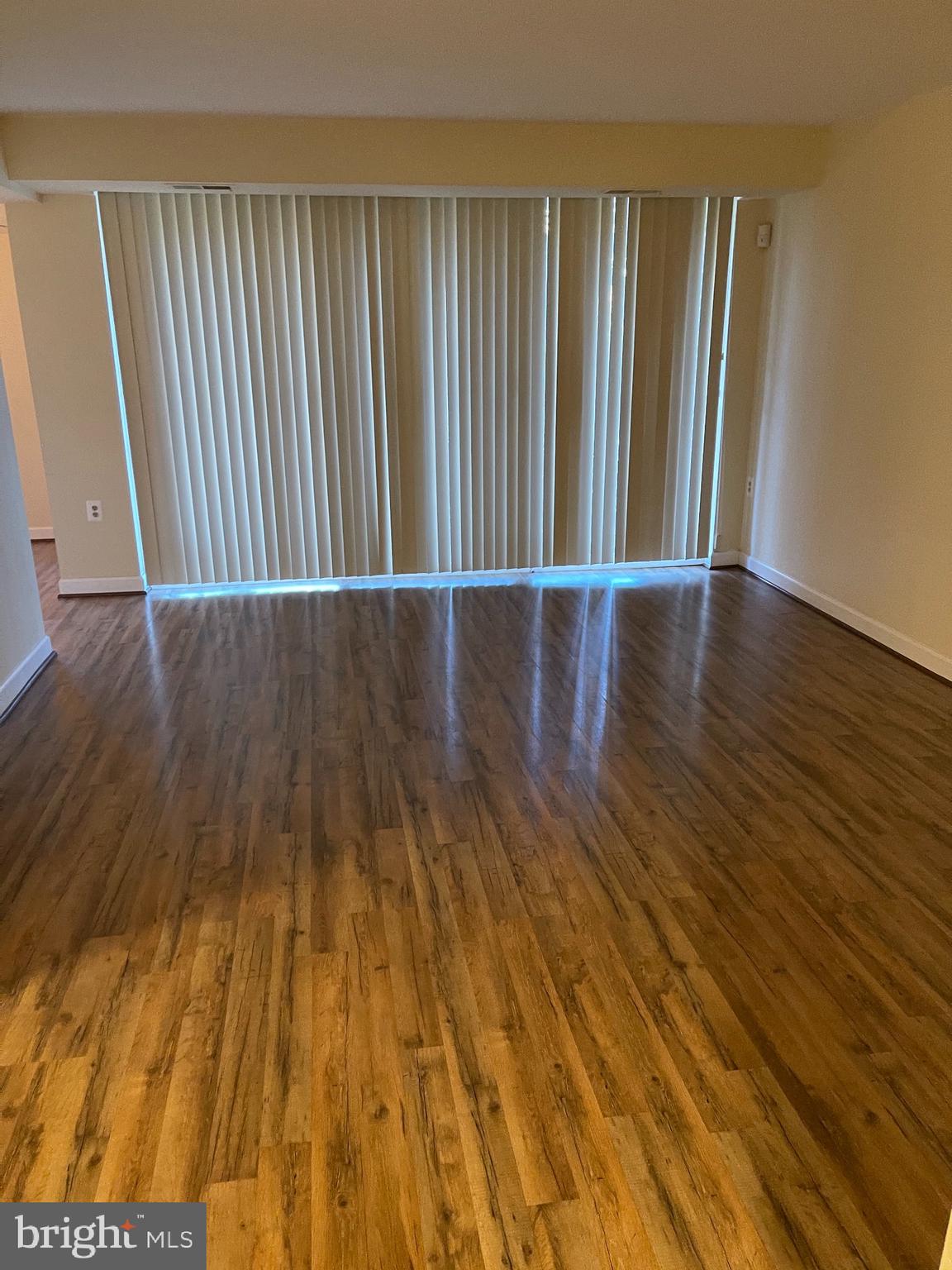 1422 Northgate Square, Unit 2A Reston, VA 20190 - Photo 2 of 8