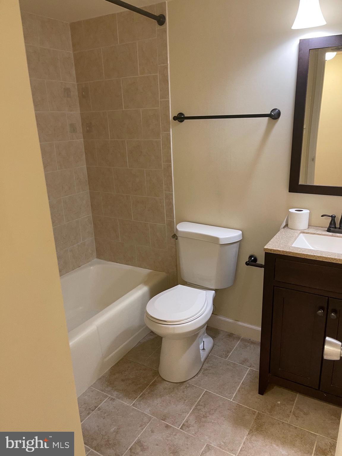 1422 Northgate Square, Unit 2A Reston, VA 20190 - Photo 8 of 8