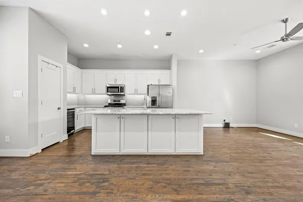 $3,700 | 4690 Monarch Street, Unit 20, Dallas, TX 75204