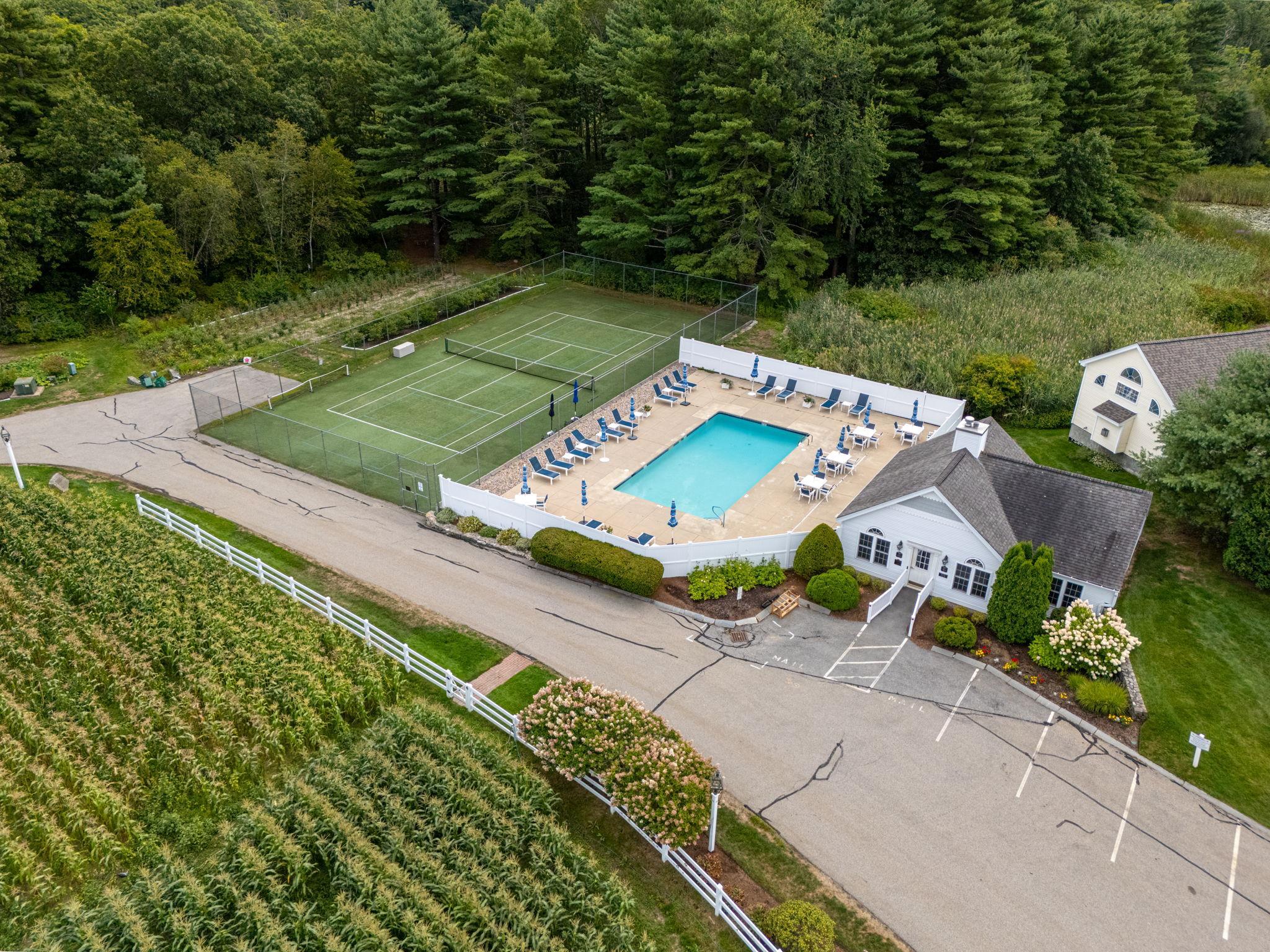 23 Hampton Meadows Hampton, NH 03842 - Photo 4 of 60