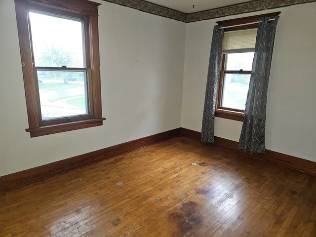 $187,000 | 506 West State Street, Mauston, WI 53948