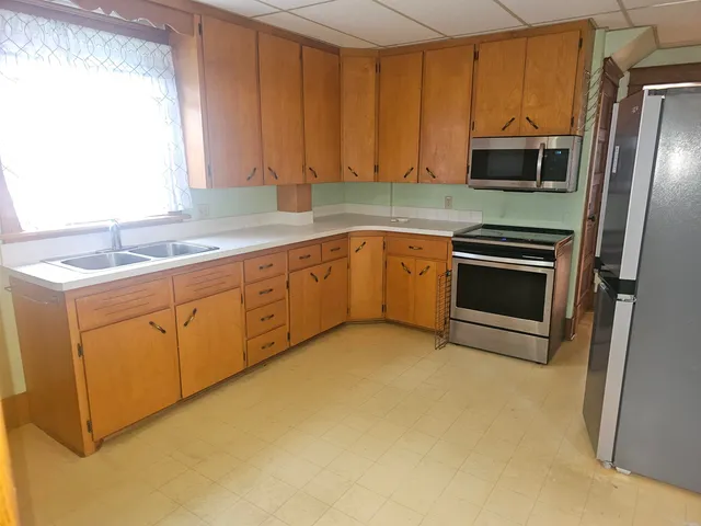 $187,000 | 506 West State Street, Mauston, WI 53948