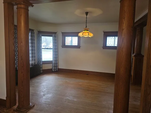 $187,000 | 506 West State Street, Mauston, WI 53948