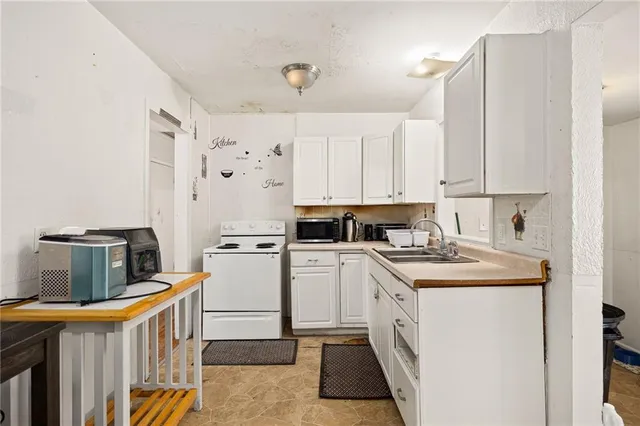 $114,900 | 3410 South 30th Street, St. Joseph, MO 64503